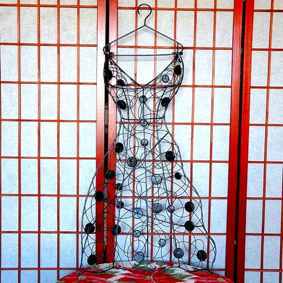 Stylish Black with White Marble Dress Hanger - Picture 2 of 4